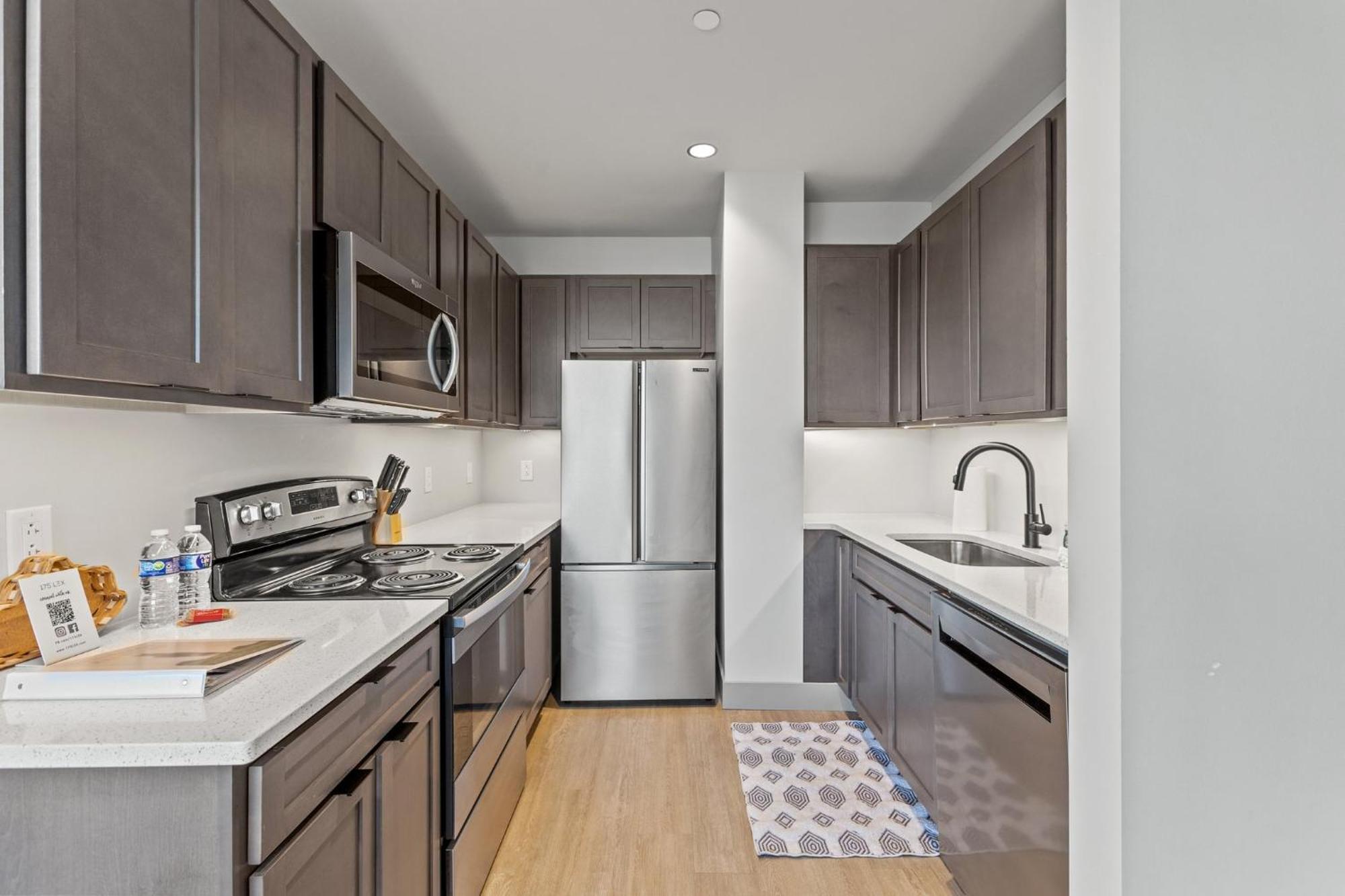 175 Lex - Walkable Downtown Lexington & Rupp Arena - Full Condos المظهر الخارجي الصورة
