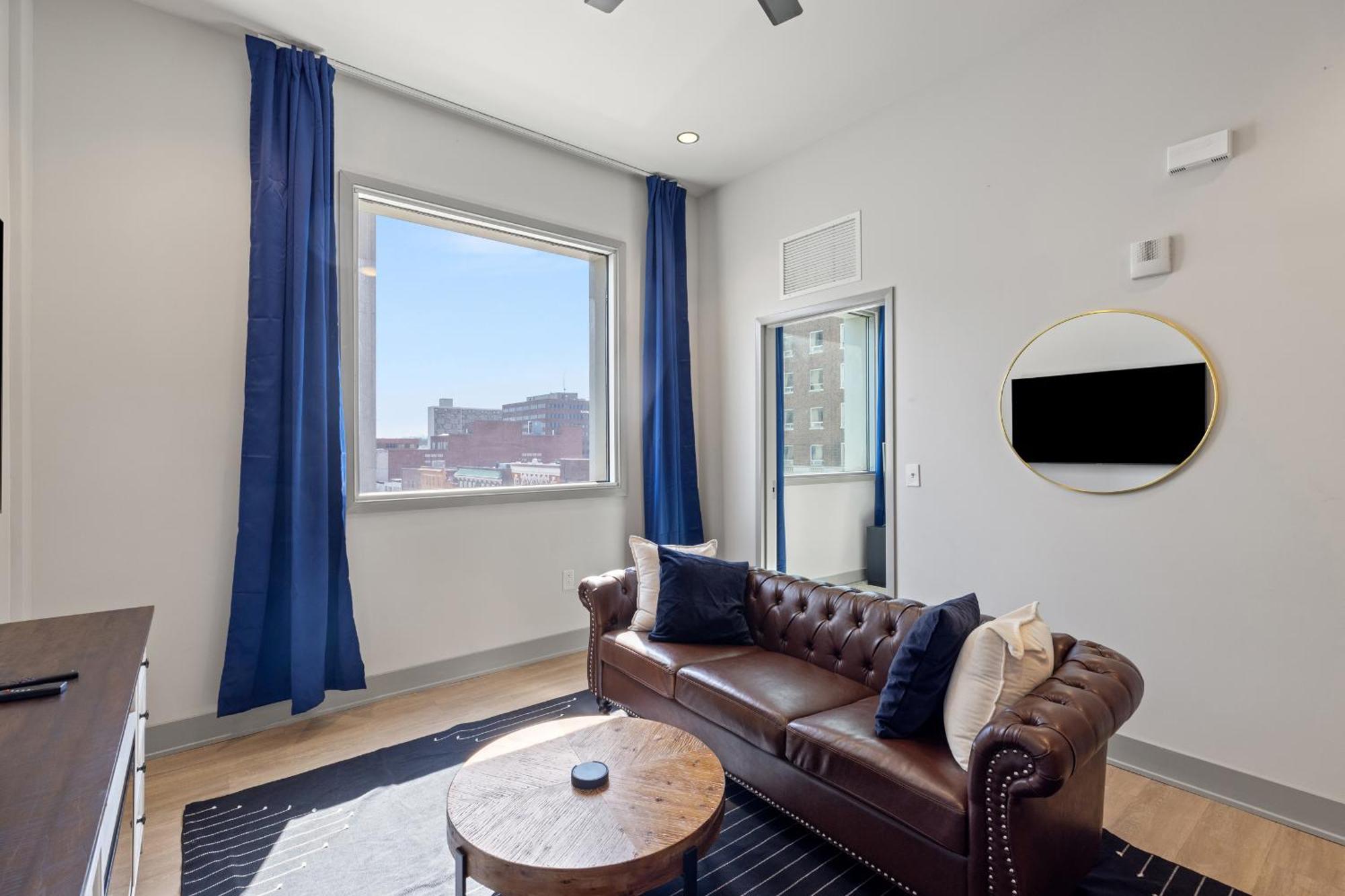 175 Lex - Walkable Downtown Lexington & Rupp Arena - Full Condos الغرفة الصورة