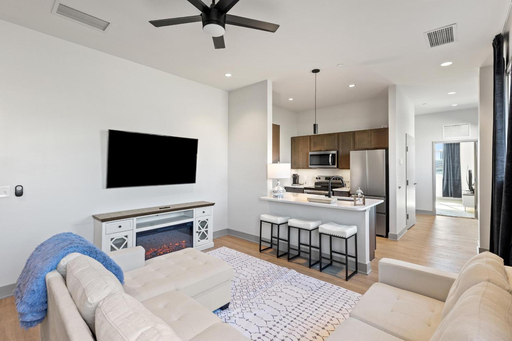 175 Lex - Walkable Downtown Lexington & Rupp Arena - Full Condos الغرفة الصورة
